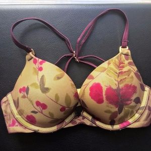 Victoria's Secret Very Sexy Push Up Bra 32A